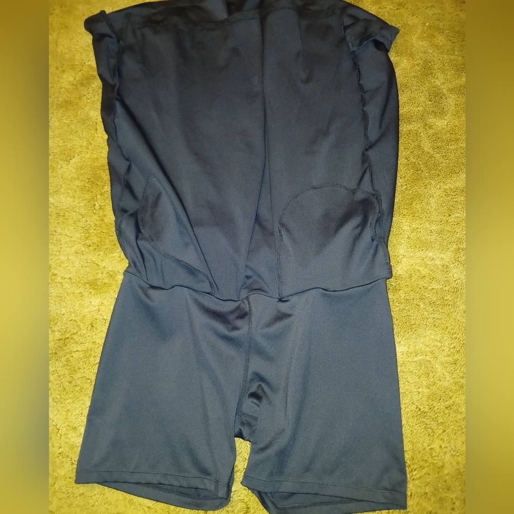Beroy Black Athletic Skirt With Attached Shorts Size M - Picture 2 of 5